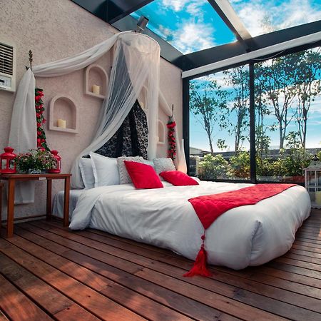 Theory9 Premium Service Apartments Bandra Bombaim Exterior foto