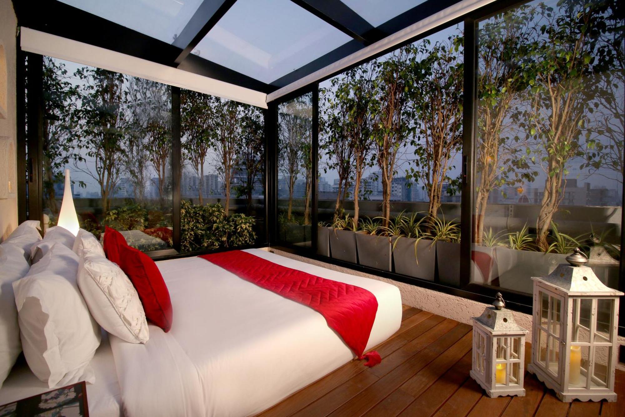 Theory9 Premium Service Apartments Bandra Bombaim Exterior foto